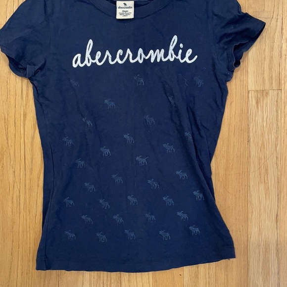 Navy Abercrombie kids t shirt - Picture 2 of 2